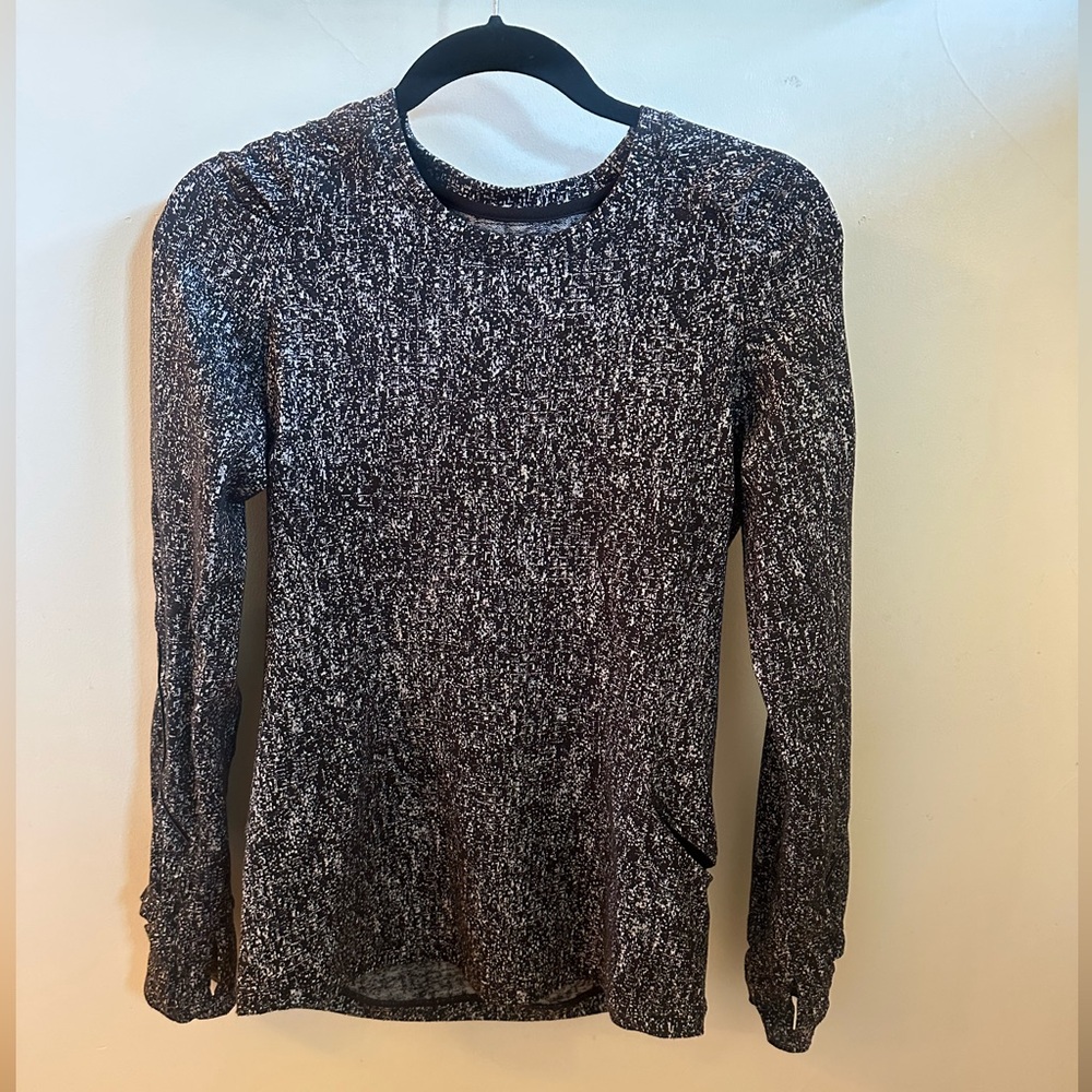 Women's Black and White Sweater